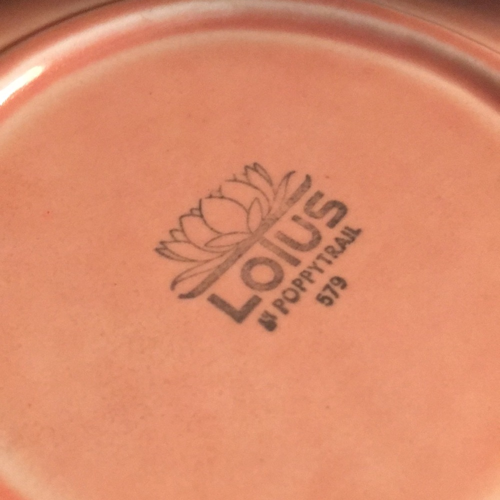Vintage Poppytrail flower in Apricot, 8” diameter. - Picture 4 of 4